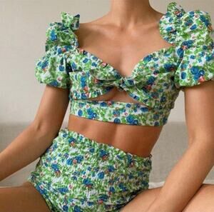 House of Sunny Two Piece Set Women 4 Floral Ruffle Bow Smocked Retro Hot Pants